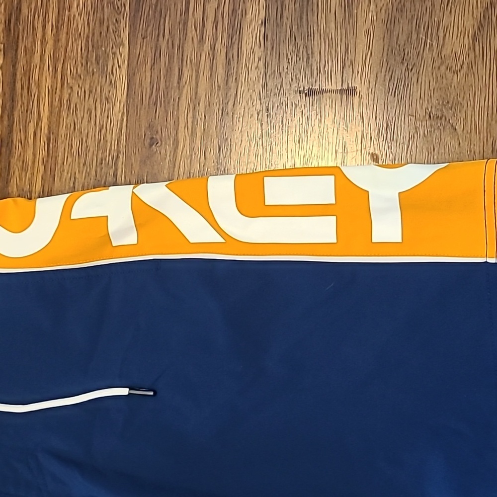 Oakley Swim Shorts Size Small Men's  19 Inch Boardshorts Blue - Picture 2 of 5